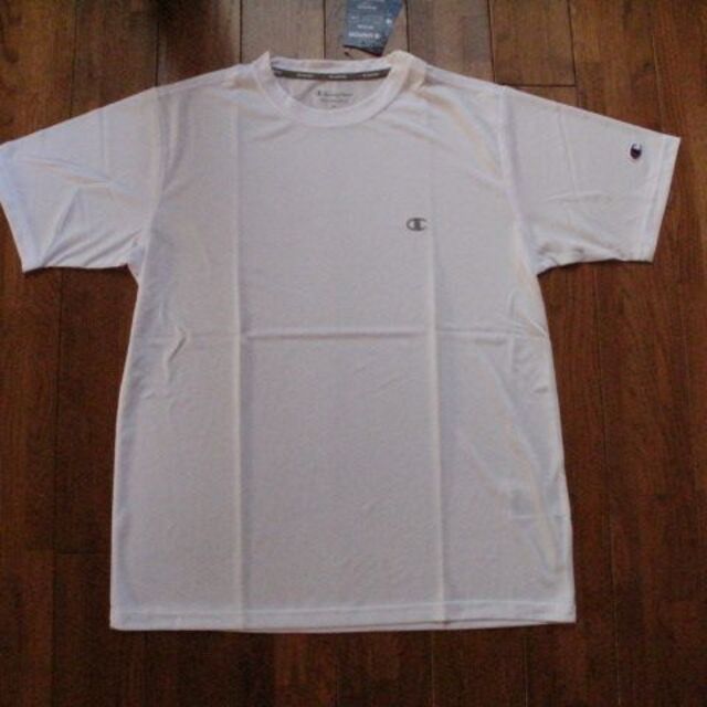 Champion(チャンピオン)の新品　champion　Tシャツ メンズのトップス(Tシャツ/カットソー(半袖/袖なし))の商品写真