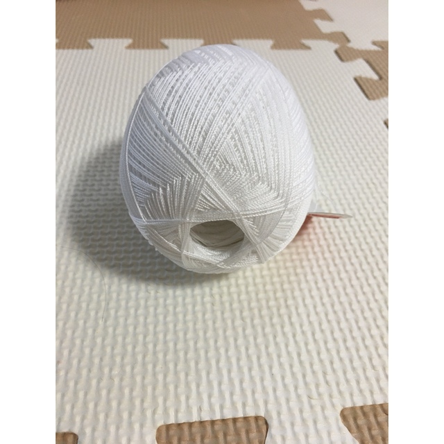 ダルマ　レース糸♯40 ハンドメイドの素材/材料(生地/糸)の商品写真