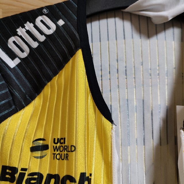 SHIMANO(シマノ)の支給品　エアロスキンスーツ　Lotto JUMBO　ロットユンボ　SHIMANO スポーツ/アウトドアの自転車(ウエア)の商品写真