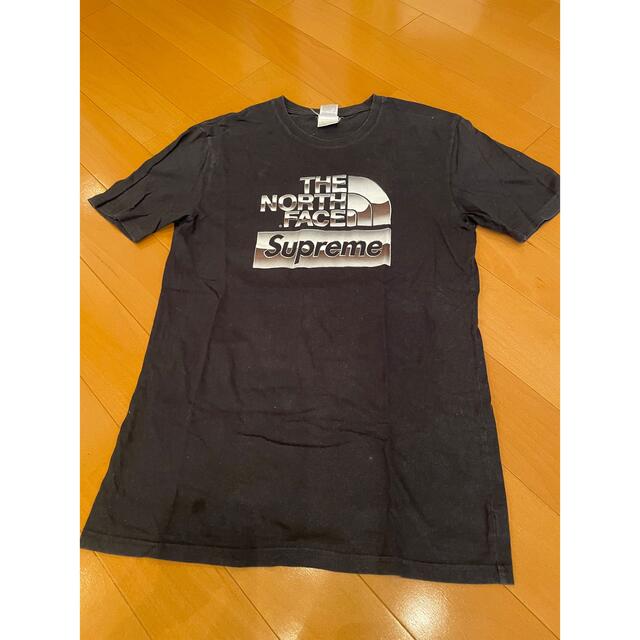 Supreme(シュプリーム)の中古　supreme the north face Tシャツ シュプリーム メンズのトップス(Tシャツ/カットソー(半袖/袖なし))の商品写真