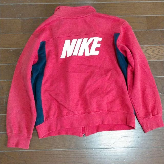 NIKE(ナイキ)のNIKE 　男の子用　ジャケット  レッド キッズ/ベビー/マタニティのキッズ服男の子用(90cm~)(ジャケット/上着)の商品写真