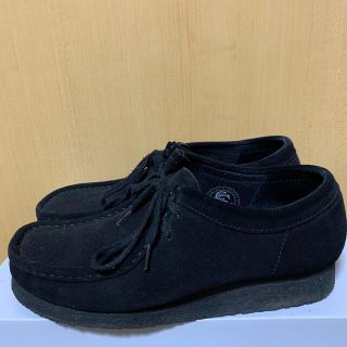 クラークス(Clarks)のClarks ワラビー　黒　スウェード(スニーカー)