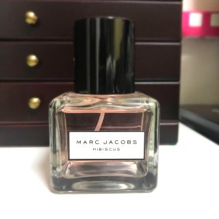 マークジェイコブス(MARC JACOBS)の〈限定品〉MARC JACOBS SPLASH HIBISCUS(香水(女性用))