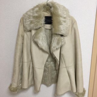 ザラ(ZARA)のムートンショートコート(ムートンコート)