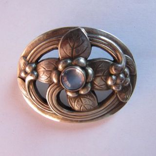 ジョージジェンセン(Georg Jensen)の＜専用＞【未使用】ジョージ・ジェンセン 　ブローチ138 　ムーンストーン (ブローチ/コサージュ)