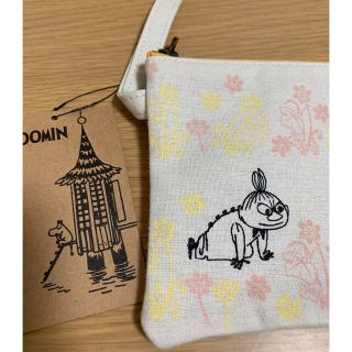 ムーミン(MOOMIN)のムーミン  リトルミィ　フラットペンポーチ　新品未使用　(ポーチ)