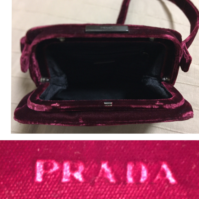 PRADA(プラダ)の日本未発売！プラダのベロアバッグ レディースのバッグ(ショルダーバッグ)の商品写真