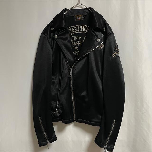 VANSON(バンソン)のvanson ダブル　ライダースジャケット　ジャージ生地　ワッペン　刺繍　黒 メンズのジャケット/アウター(ライダースジャケット)の商品写真
