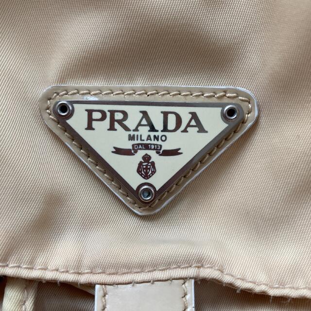 PRADA - PRADA プラダ ベージュ、オフホワイト系 リュックの通販 PRADA - PRADA プラダ ベージュ、オフホワイト系 リュックの通販