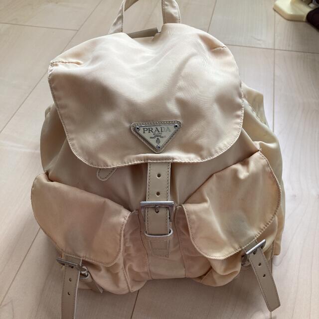 PRADA - PRADA プラダ ベージュ、オフホワイト系 リュックの通販 PRADA - PRADA プラダ ベージュ、オフホワイト系 リュックの通販