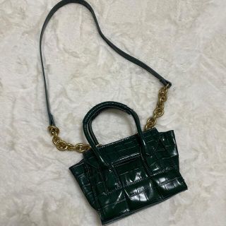 ザラ(ZARA)のZARA 未使用 グリーン チェーンショルダーバッグ♡(ショルダーバッグ)