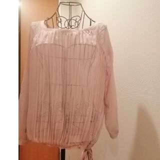 ストロベリーフィールズ(STRAWBERRY-FIELDS)のピンク　ブラウス　ドレッシー👗(シャツ/ブラウス(長袖/七分))