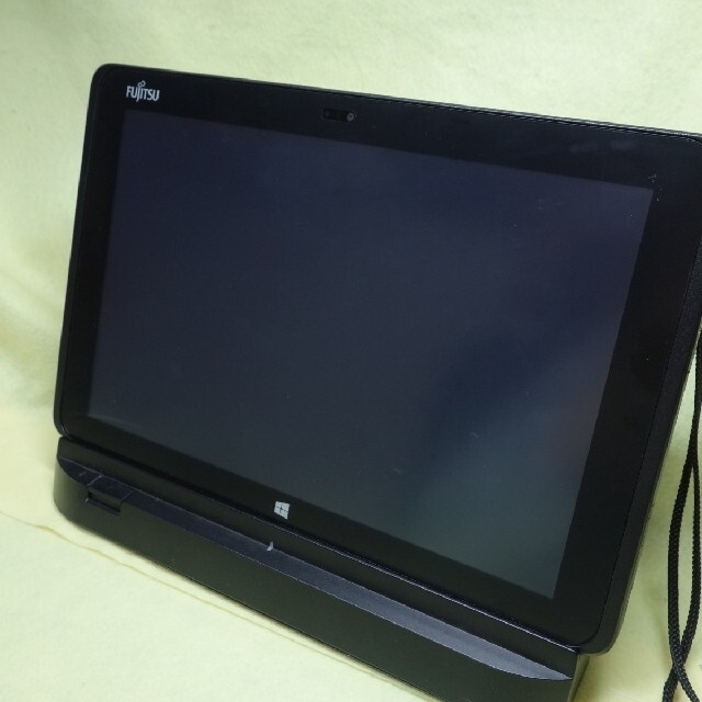 ARROWS Tab Q506/NE◆64G/4G◆クレードル付◆タブレットPC スマホ/家電/カメラのPC/タブレット(タブレット)の商品写真