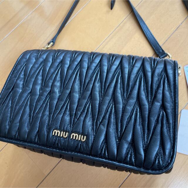 ショルダーバッグ miumiu 値下げしました | diamundialfuturos