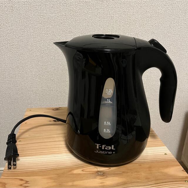 T-fal(ティファール)の ティファール電気ケトル ジャスティンプラス カカオブラック1.2L 美品 スマホ/家電/カメラの生活家電(電気ケトル)の商品写真