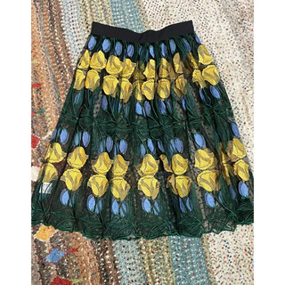 ドットアンドストライプスチャイルドウーマン(Dot&Stripes CHILDWOMAN)のchild woman 刺繍スカート(ひざ丈スカート)