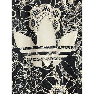 adidas アディダス オリジナルス ファームコラボ 花柄レア セットアップ adidas アディダス オリジナルス ファームコラボ 花柄レア セットアップ