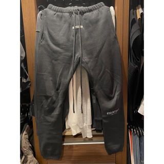 フィアオブゴッド(FEAR OF GOD)の【Essentials】エッセンシャルズ/スエットパンツ/黒/S/中古品(その他)