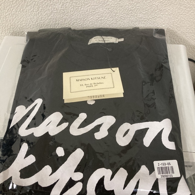 MAISON KITSUNE'(メゾンキツネ)の新品　メゾンキツネ　MAISON KITSUNETシャツ レディースのトップス(Tシャツ(半袖/袖なし))の商品写真