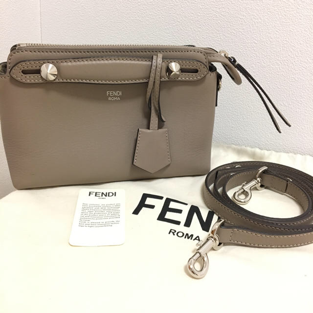 FENDI(フェンディ)の12/25まで最終値下げFENDI bytheway mini 期間限定価格!! レディースのバッグ(ショルダーバッグ)の商品写真