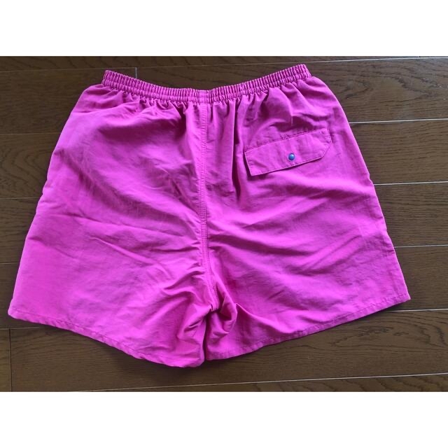 patagonia(パタゴニア)の貴重！ULTRA PINK patagonia バギーズショーツ　baggies メンズのパンツ(ショートパンツ)の商品写真