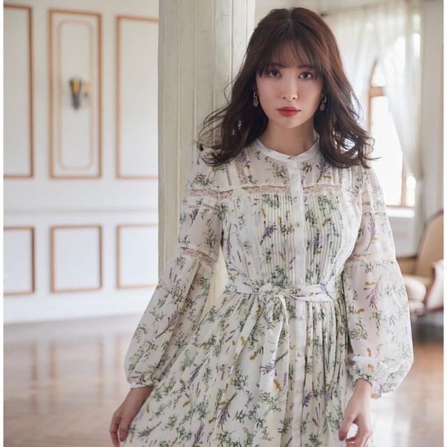 Floral Bouquet Pleated Long Dress レディースのワンピース(ロングワンピース/マキシワンピース)の商品写真