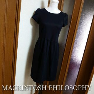 マッキントッシュフィロソフィー(MACKINTOSH PHILOSOPHY)のMACKINTOSH PHILOSOPHY  ブラックウエストギャザーワンピース(ひざ丈ワンピース)