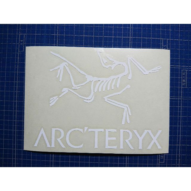 ARC'TERYX(アークテリクス)のカッティングシート加工（白色光沢有り） スポーツ/アウトドアのアウトドア(登山用品)の商品写真