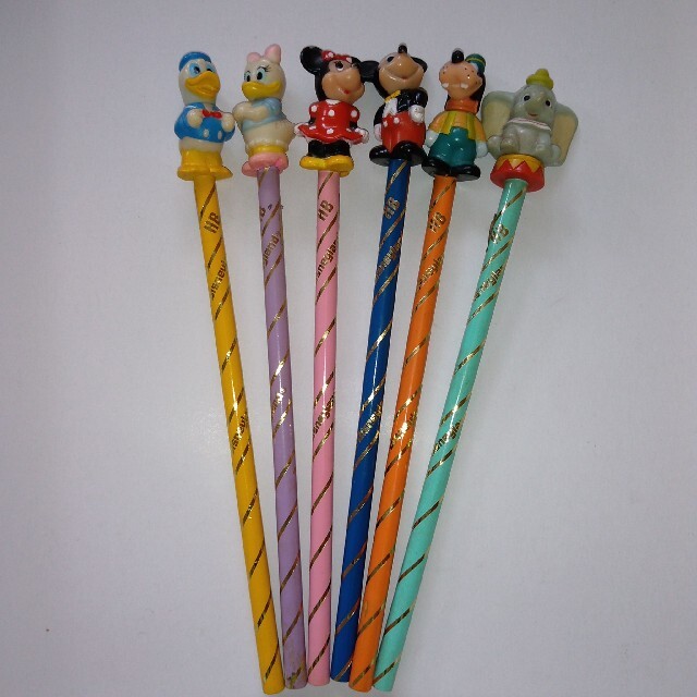 Disney(ディズニー)の昭和時代ディズニー鉛筆６本 エンタメ/ホビーのおもちゃ/ぬいぐるみ(キャラクターグッズ)の商品写真