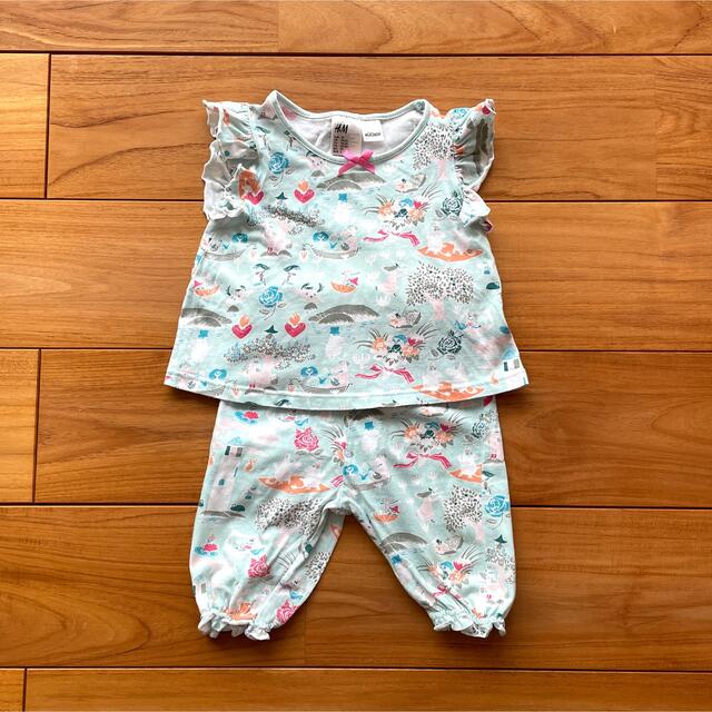 H&H(エイチアンドエイチ)のパジャマ　女の子　90センチ　h&m キッズ/ベビー/マタニティのキッズ服女の子用(90cm~)(パジャマ)の商品写真