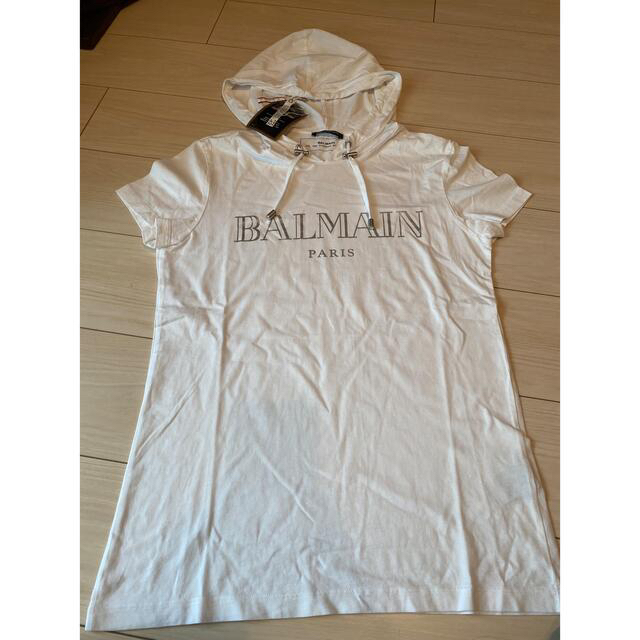 BALMAIN(バルマン)の BALMAIN バルマン RH11180 I057 フーディー 半袖 Tシャツ メンズのトップス(Tシャツ/カットソー(半袖/袖なし))の商品写真
