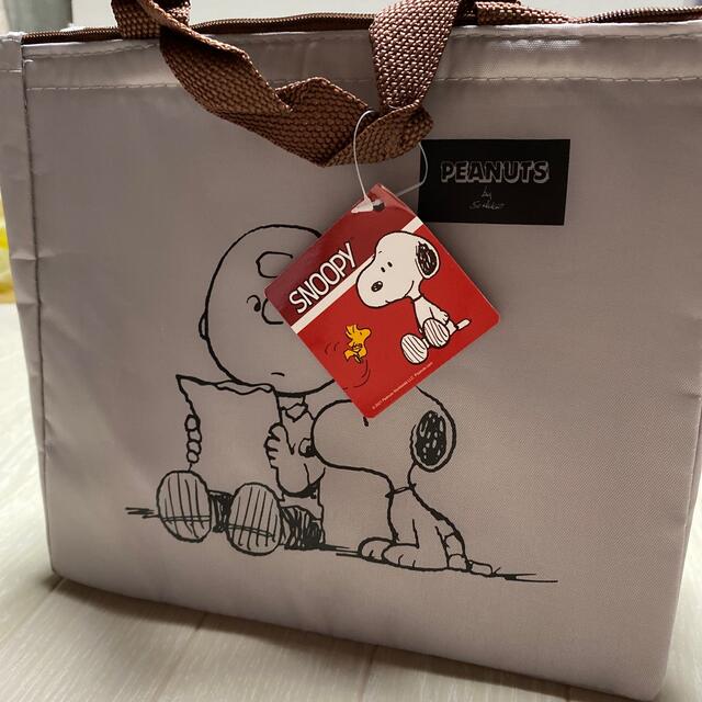 PEANUTS(ピーナッツ)のスヌーピー　保冷バッグ インテリア/住まい/日用品のキッチン/食器(弁当用品)の商品写真