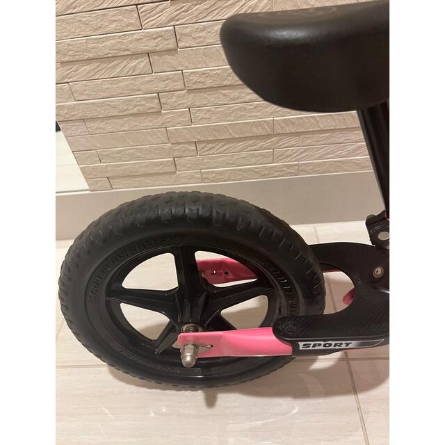 STRIDA(ストライダ)のストライダー　スポーツモデル　ピンク キッズ/ベビー/マタニティの外出/移動用品(自転車)の商品写真