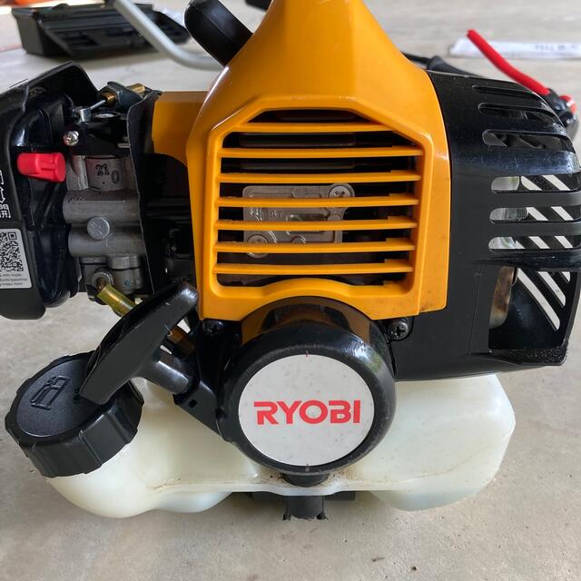 RYOBI(リョービ)のRYOBI/京セラ　エンジン刈払機　EKM-2630 その他のその他(その他)の商品写真