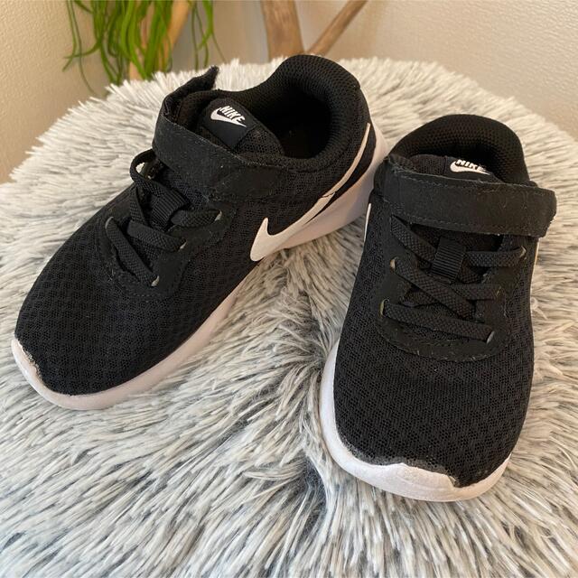 NIKE(ナイキ)のNIKE キッズ　18センチ キッズ/ベビー/マタニティのキッズ靴/シューズ(15cm~)(スニーカー)の商品写真