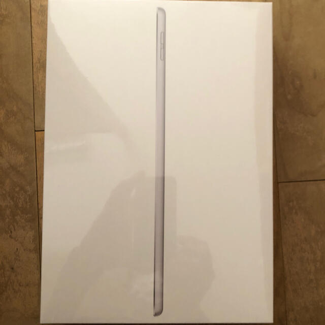 Apple(アップル)のSLYMEさん専用アップル iPad 第9世代 WiFi 64GB シルバー スマホ/家電/カメラのPC/タブレット(タブレット)の商品写真
