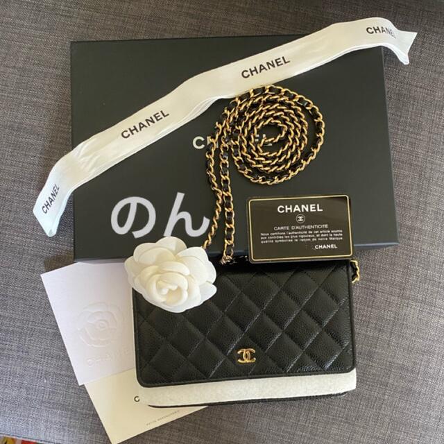 CHANEL(シャネル)の新品未使用 シャネルチェーンウォレット キャビアスキン ゴールド金具 レディースのバッグ(ショルダーバッグ)の商品写真