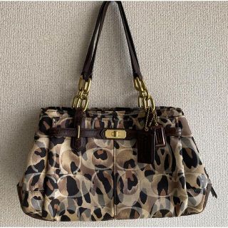 コーチ(COACH)の【美品】❤️COACH カモフラ柄　トートバッグ(トートバッグ)