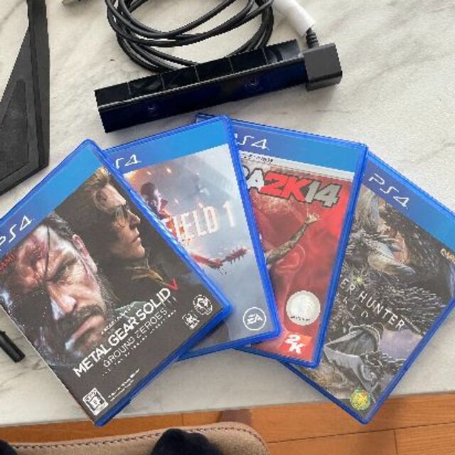 PlayStation®4ジェット・ブラック 500GB本体 おまけソフト付き 最終