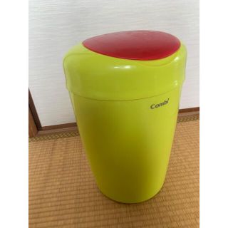 コンビ(combi)のCombi おむつ用　ゴミ箱　グリーン(紙おむつ用ゴミ箱)