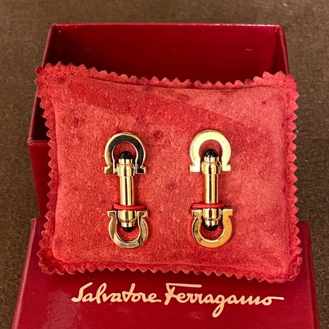 美品】フェラガモ Ferragamo カフス メンズ | www.organicway.co.th