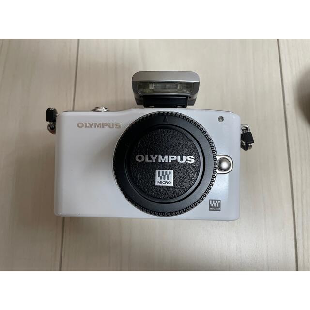 ミラーレス一眼 OLYMPUS E-PM1 ツインレンズキット WHITE ミラーレス一眼