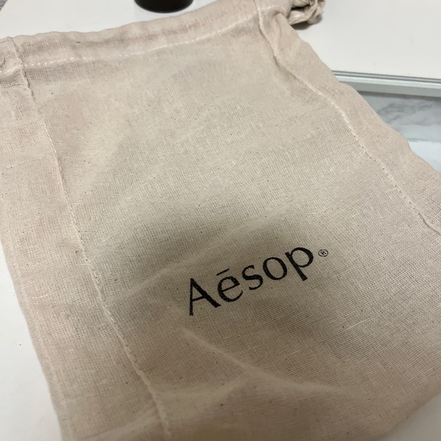 Aesop(イソップ)のイソップ　タシット　50ml 袋＆箱付き！ コスメ/美容の香水(ユニセックス)の商品写真