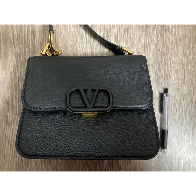 VALENTINO ショルダーバッグ HERMES ツイリー付 - ショルダーバッグ VALENTINO ショルダーバッグ HERMES ツイリー付 - ショルダーバッグ