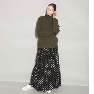 ユナイテッドアローズ(UNITED ARROWS)のSACRA ポルカドット　ティアードスカート　36サイズ(ロングスカート)