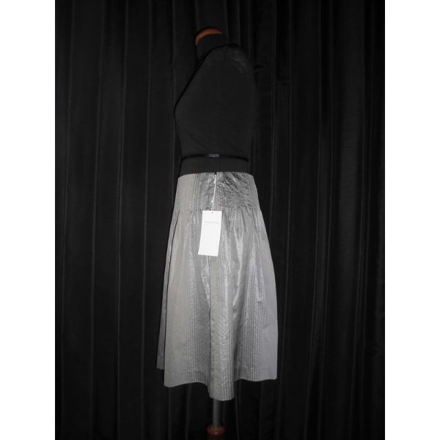 TOMORROWLAND(トゥモローランド)の未使用トゥモローランド コレクション フレアスカート38グラデーション レディースのスカート(ひざ丈スカート)の商品写真