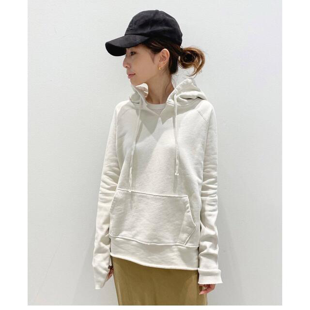 L'Appartement DEUXIEME CLASSE(アパルトモンドゥーズィエムクラス)の【NILI LOTAN/ニリ ロータン】SWEAT HOODIE レディースのトップス(パーカー)の商品写真