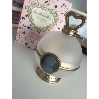 ラデュレ(LADUREE)のフェイスパウダー LADUREE(フェイスパウダー)