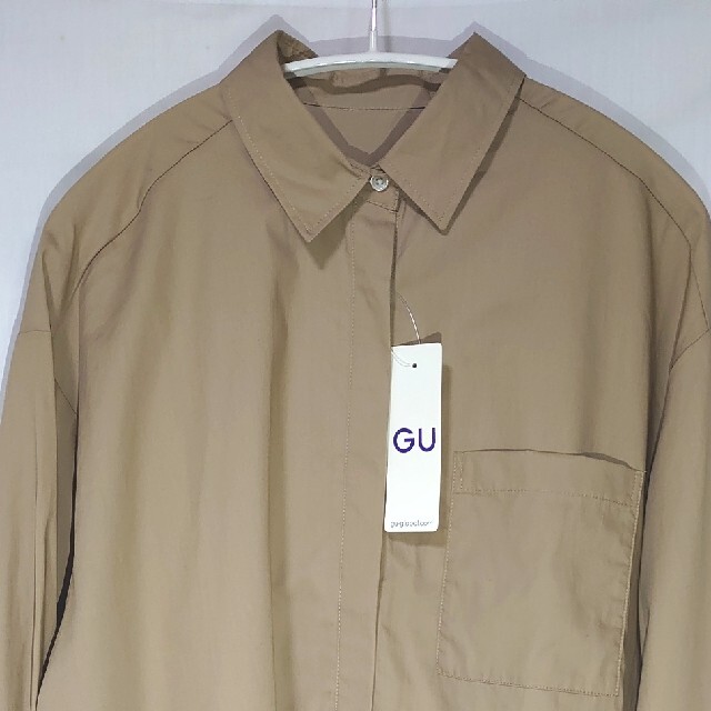 GU(ジーユー)の新品 未使用 GU ロングシャツチュニック 長袖 ベージュ M レディースのトップス(チュニック)の商品写真