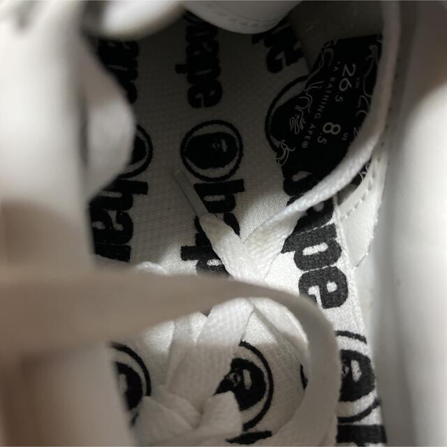 A BATHING APE(アベイシングエイプ)のAPE BAPE  KAWS STA SK8 スカルスタ　26.5cm 白 メンズの靴/シューズ(スニーカー)の商品写真